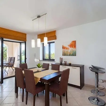 Holiday home Mihael With Private Pool